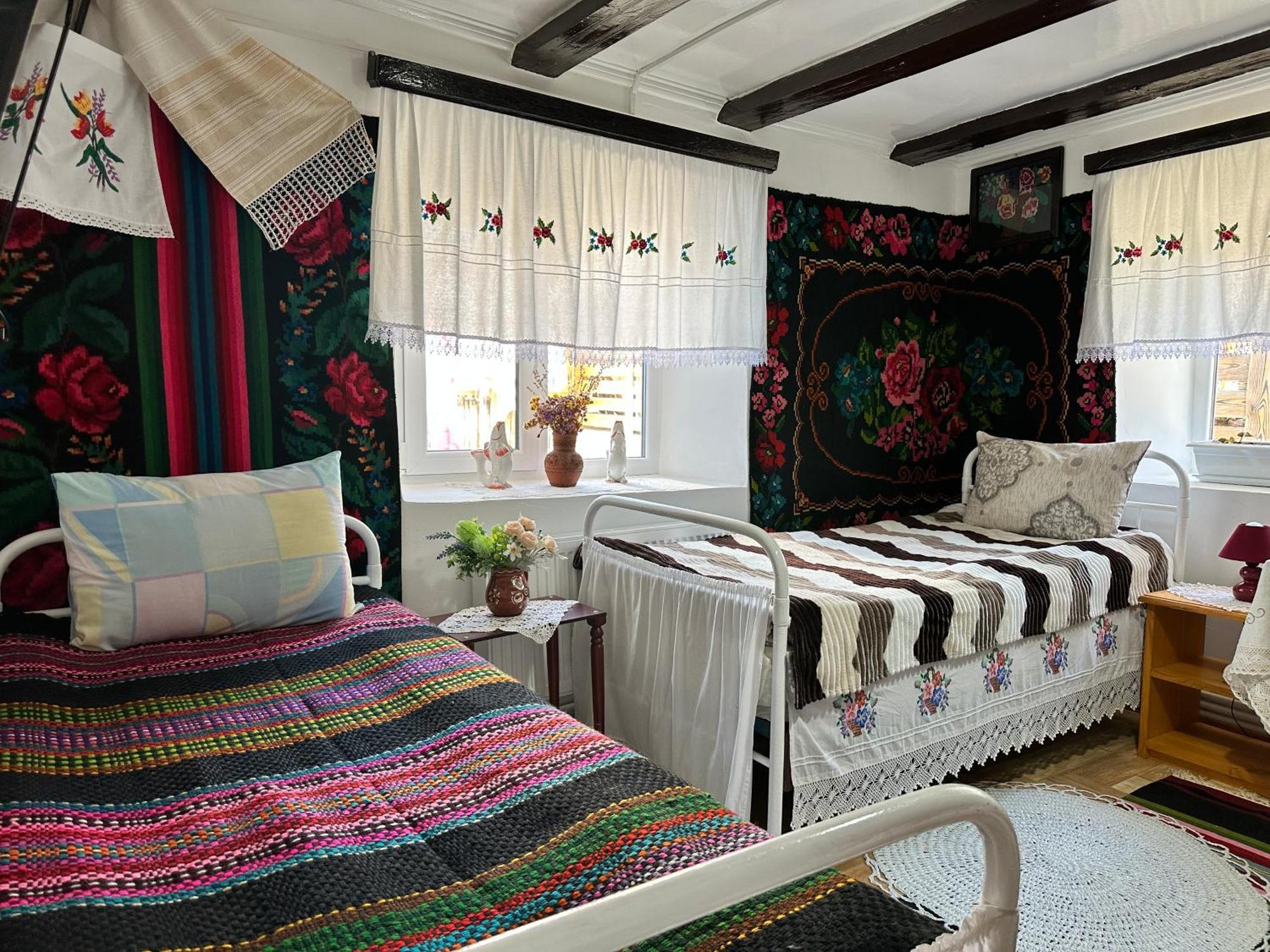 La Madalina Bed & Breakfast Selemet Dış mekan fotoğraf