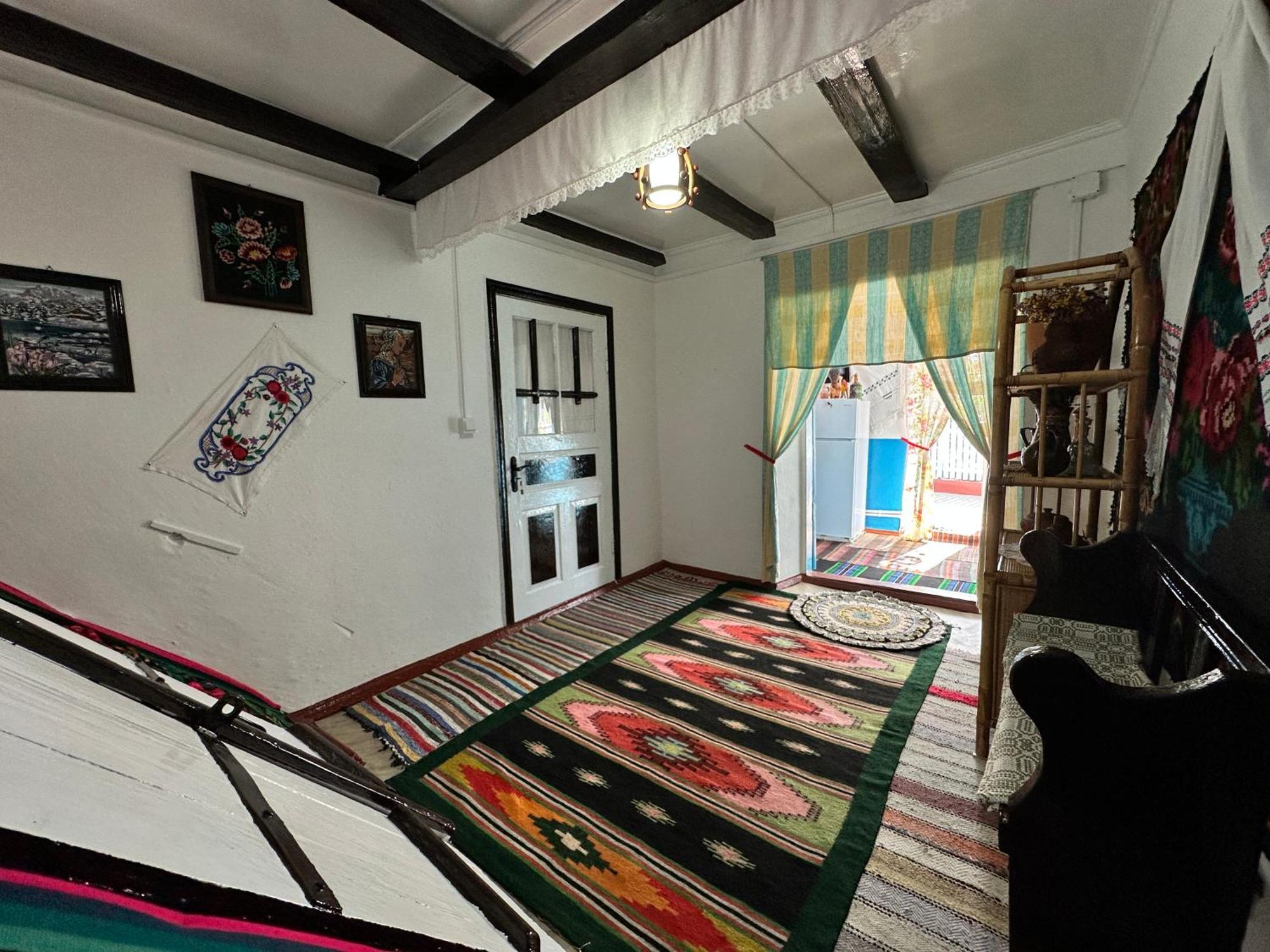 La Madalina Bed & Breakfast Selemet Dış mekan fotoğraf